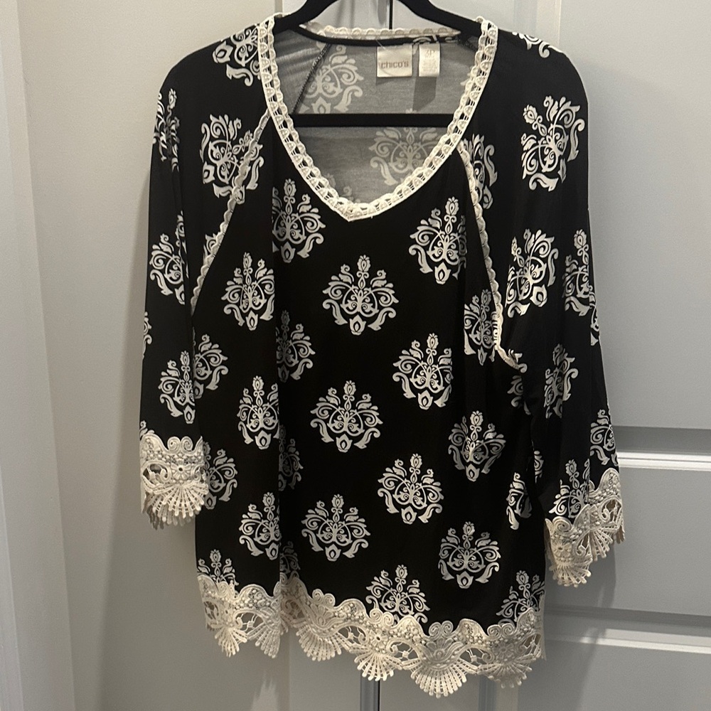 Chico's Black and Cream Patterned Blouse